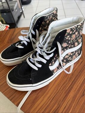 Vans Women's High-Top Sneakers in Black with Pink Floral